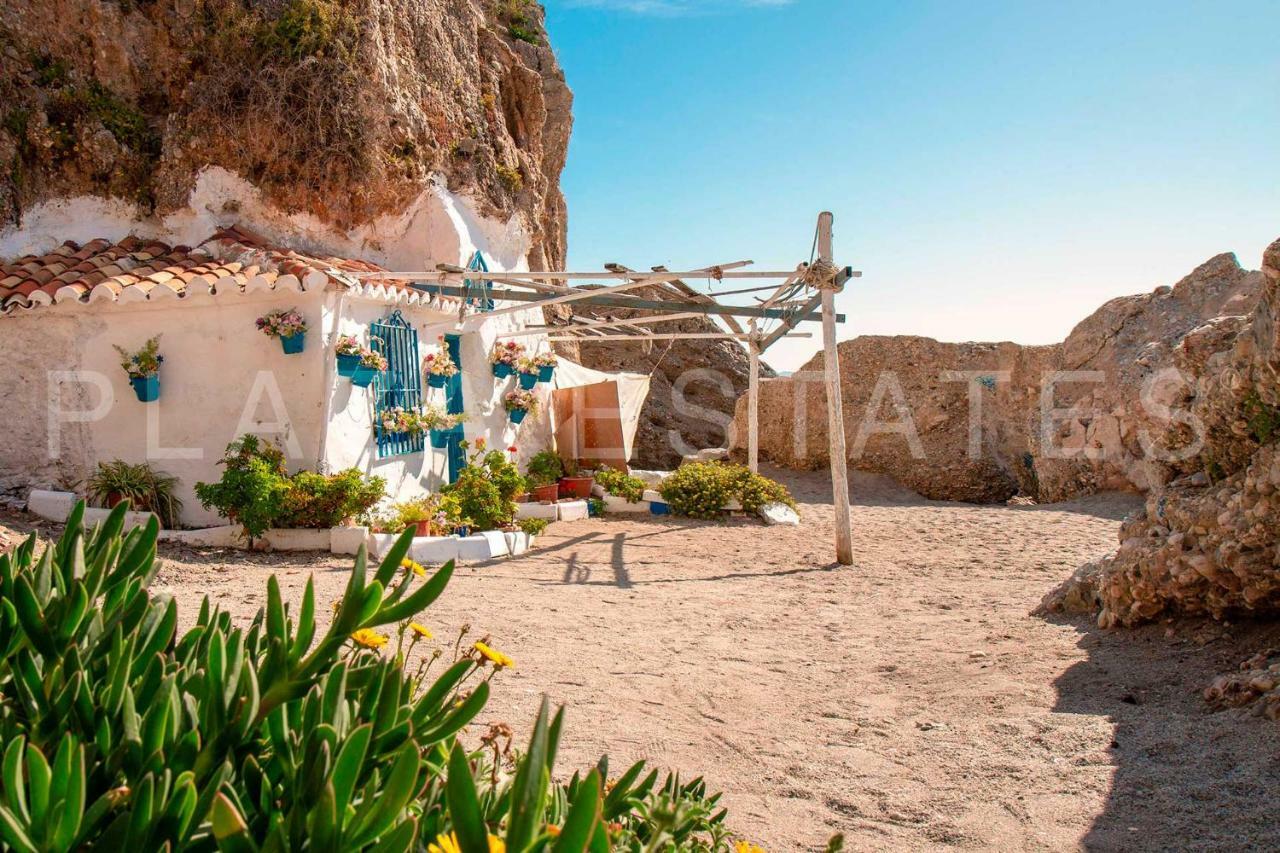 Apartamento Magnífico Al Lado De La Playa Torrecilla En Nerja